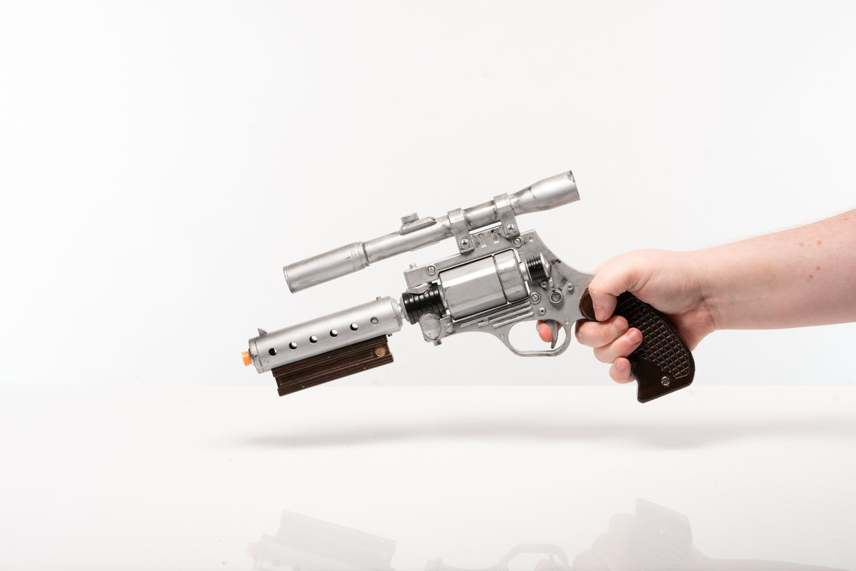 Tobias Beckett Scoped Blaster Prop - Wulfgar Props