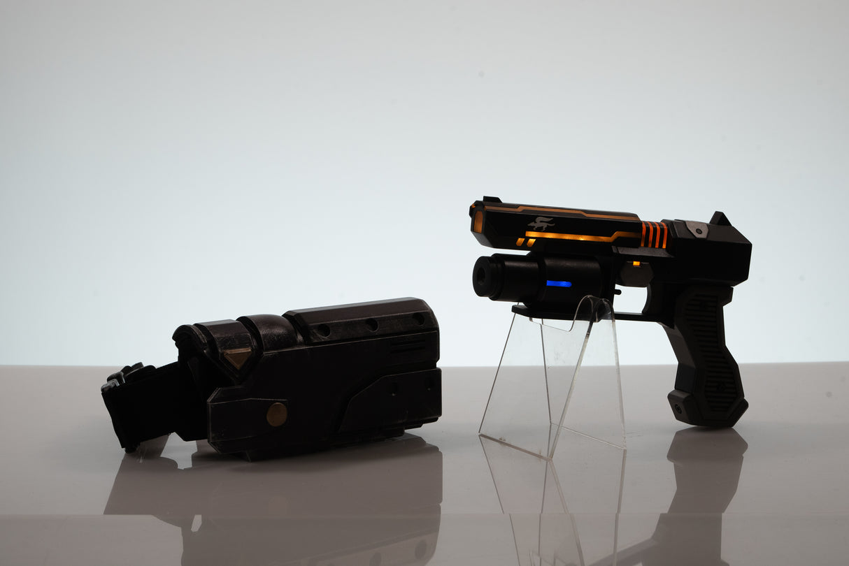 (price) Star Fox Blaster Light Up Prop with Holster - Wulfgar Props