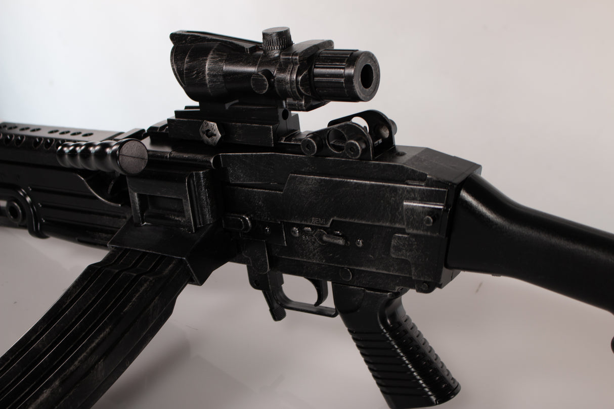 Paratrooper SAW Winter Prop - Wulfgar Props