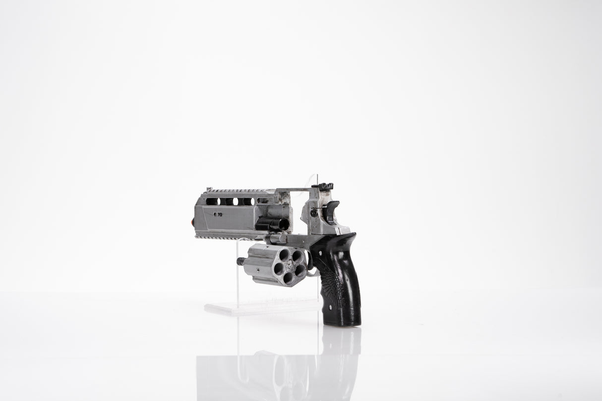 (Name, Price, Dax look at) Resident Evil Revolver - Wulfgar Props