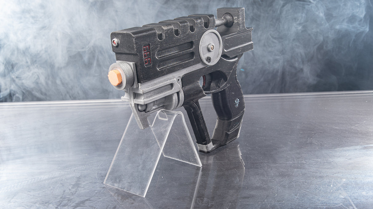 Korben Dallas Blaster Prop - Wulfgar Props