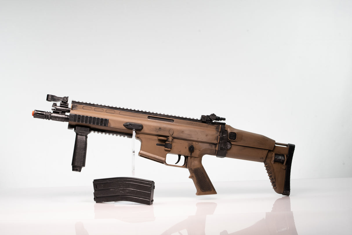 Spec Ops Scar-L Fake Gun Cosplay Prop - Wulfgar Props