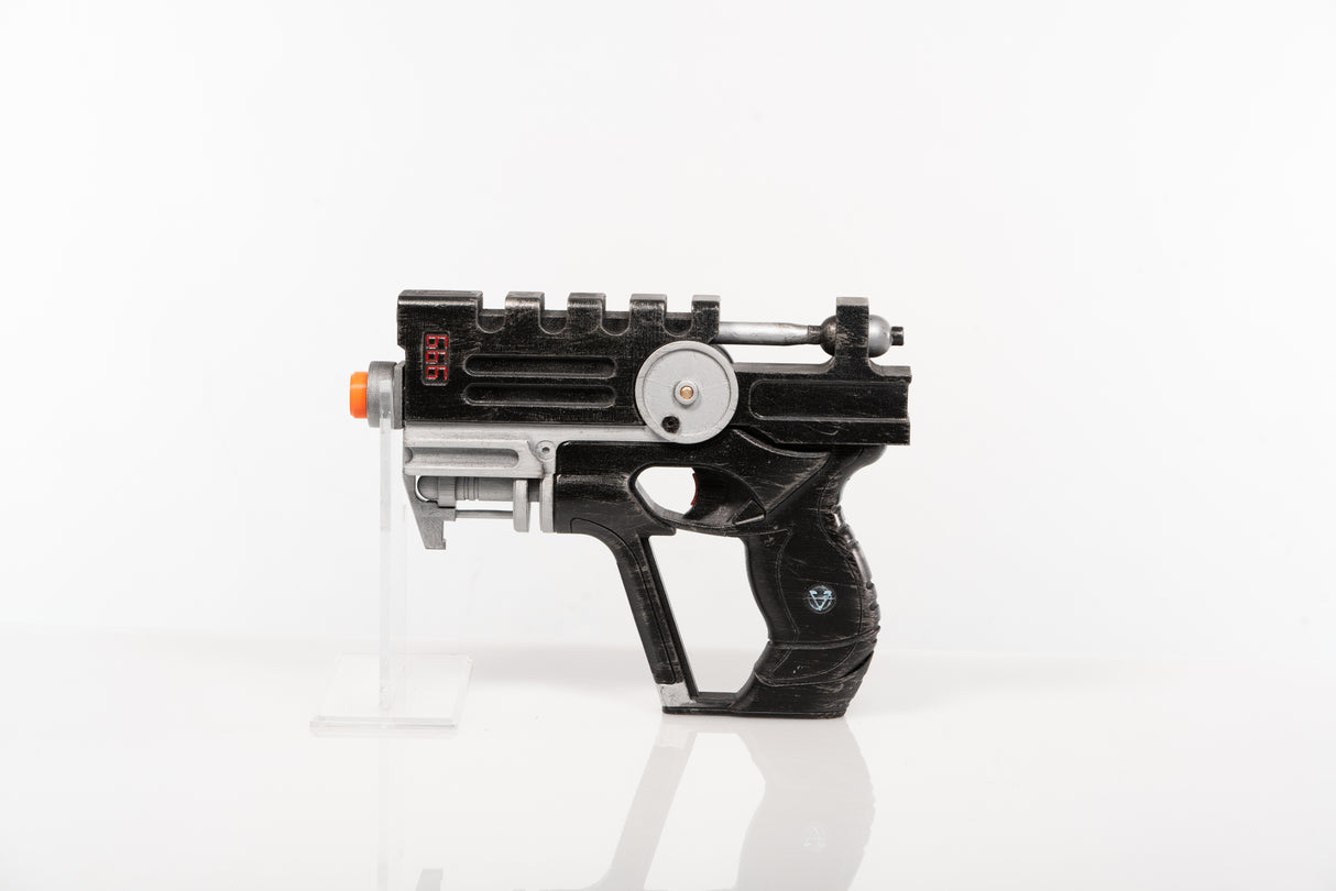 Korben Dallas Blaster Prop - Wulfgar Props