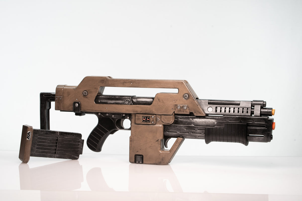 Aliens Pulse Rifle Nerf Repaint Prop