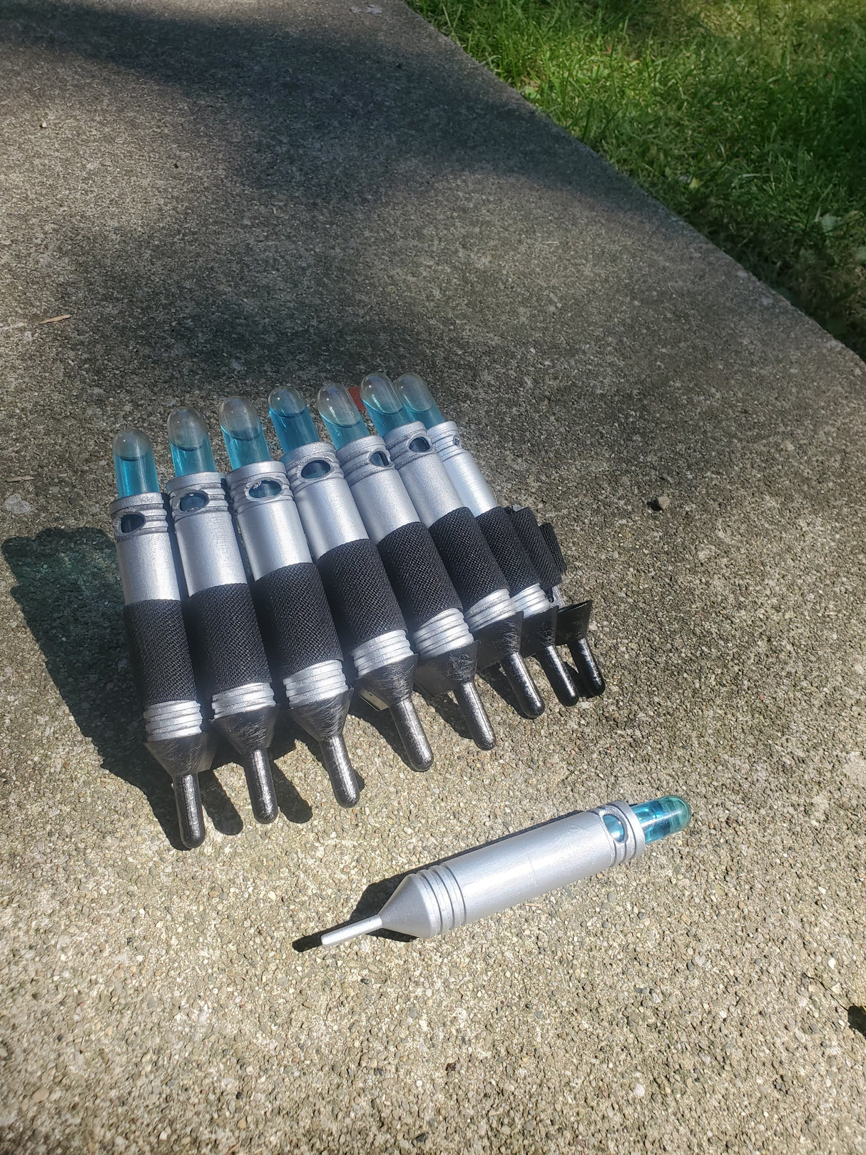 Serum Vials Prop Set - Wulfgar Props