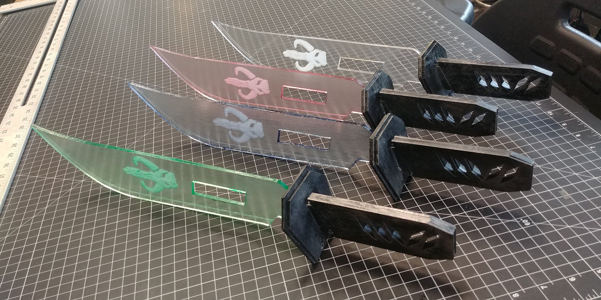 Mandalorian Vibro Blade - Wulfgar Weapons & Props
