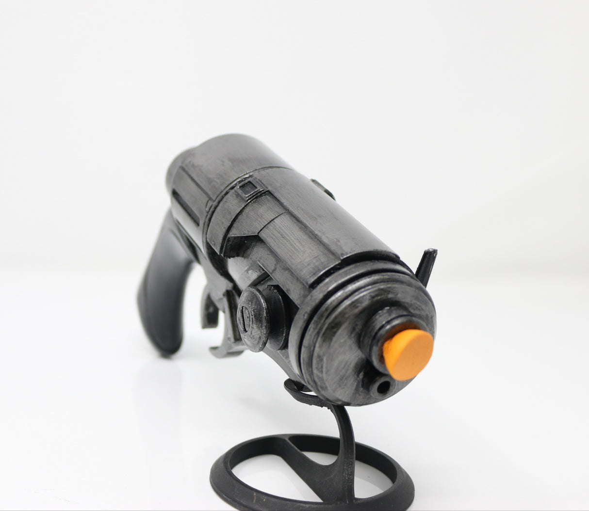 Eleena Daru Blaster Prop