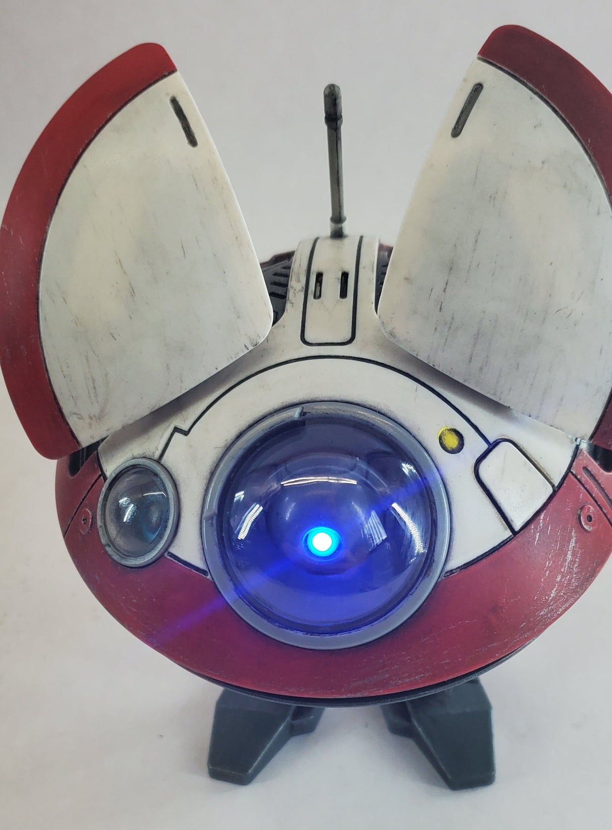 Lola Droid Authentic Scale Prop