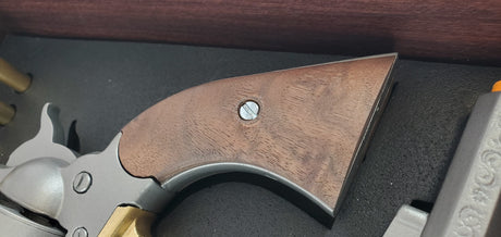 Roland Deschain Premium Revolver Props Set - Wulfgar Props