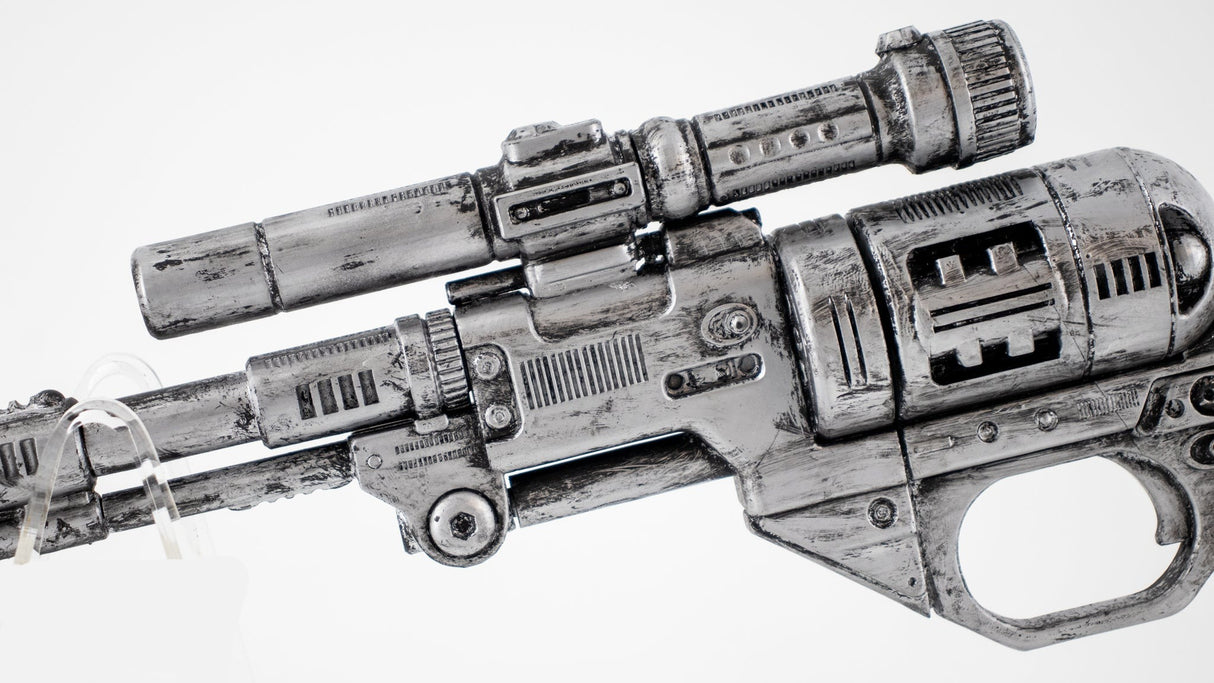 DE-10 Variant Or Snub Blaster Pistol Prop