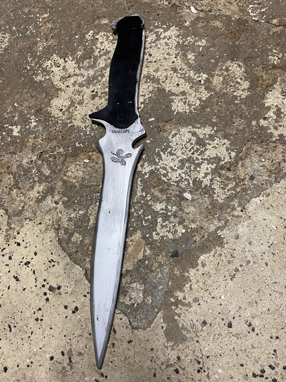 Snakebite Combat Knife - Wulfgar Weapons & Props