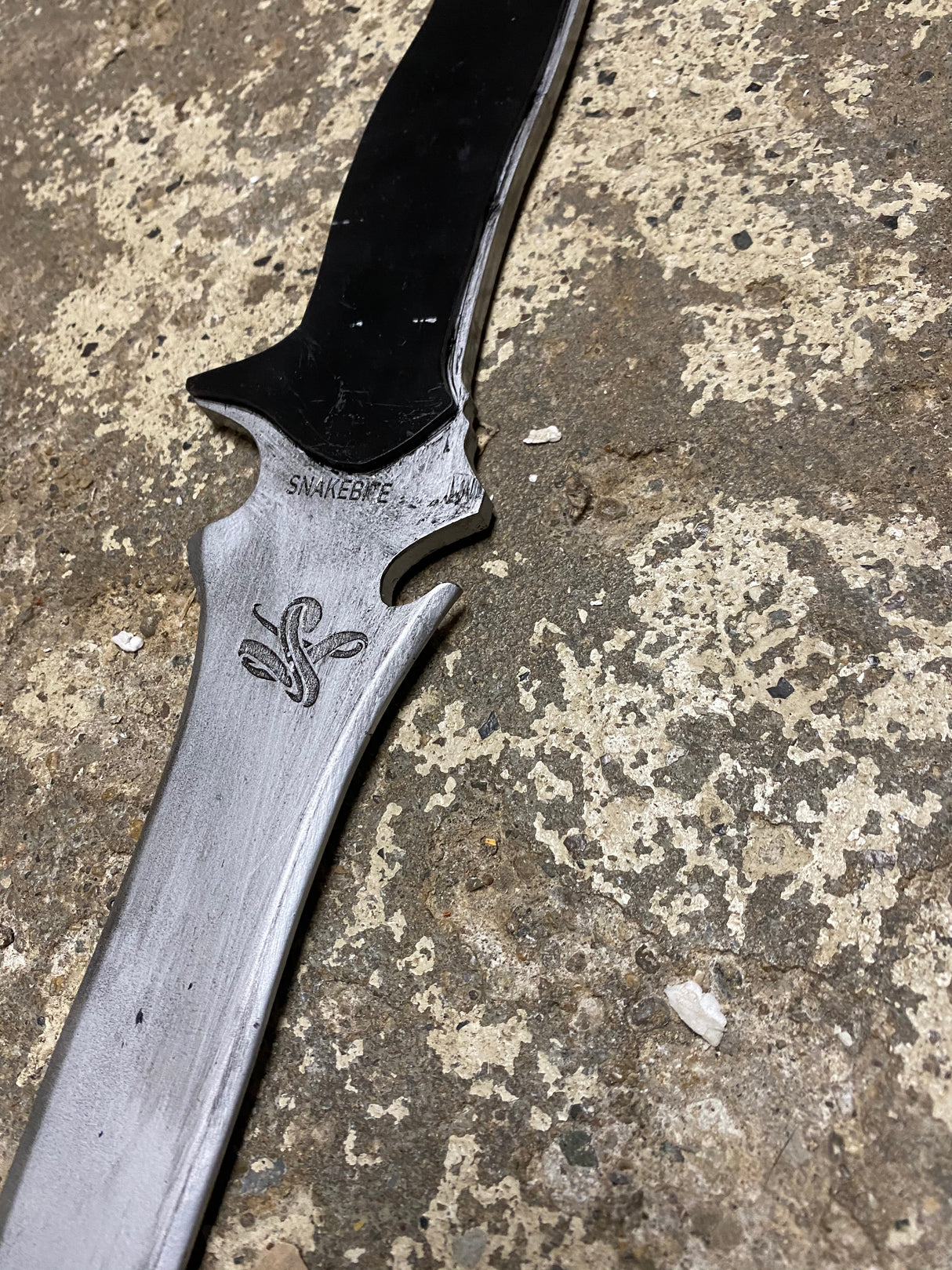Snakebite Combat Knife - Wulfgar Weapons & Props