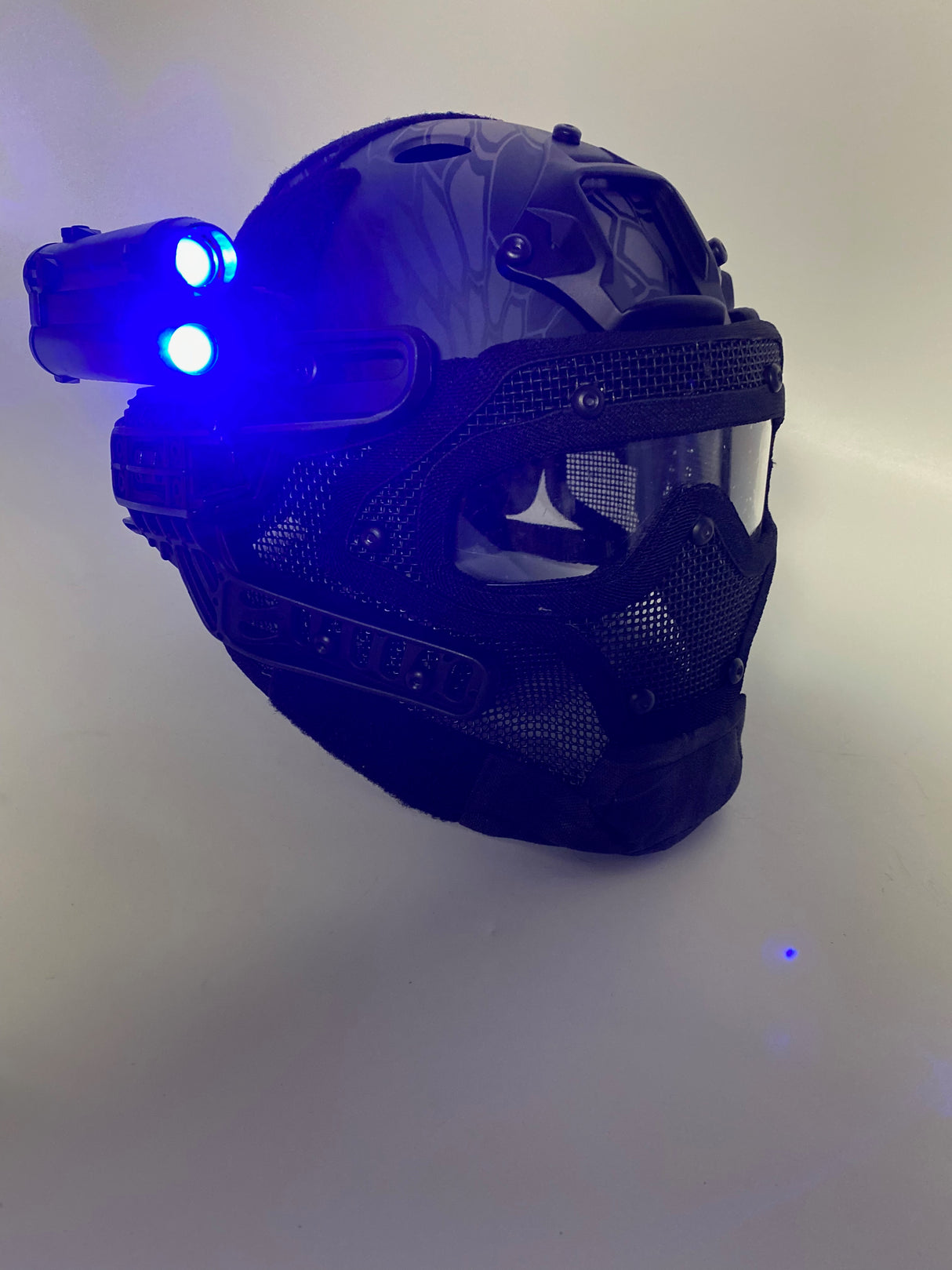 Tactical Helmet and Face Mask - Wulfgar Weapons & Props