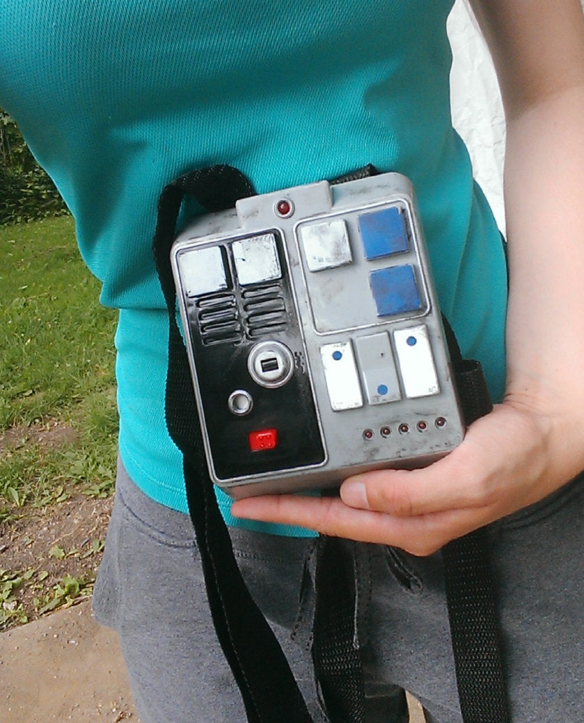 Rebel Pilot Adjustable Adult Flight Plate - Wulfgar Weapons & Props