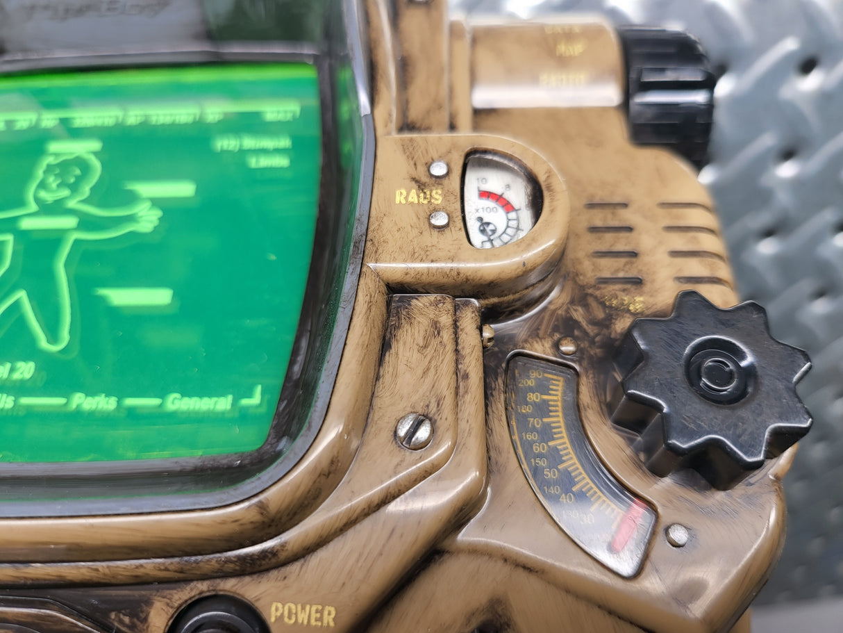 Pip Boy 3000 Painted Fallout 4 Wearable Cosplay Prop with Acrylic Screen