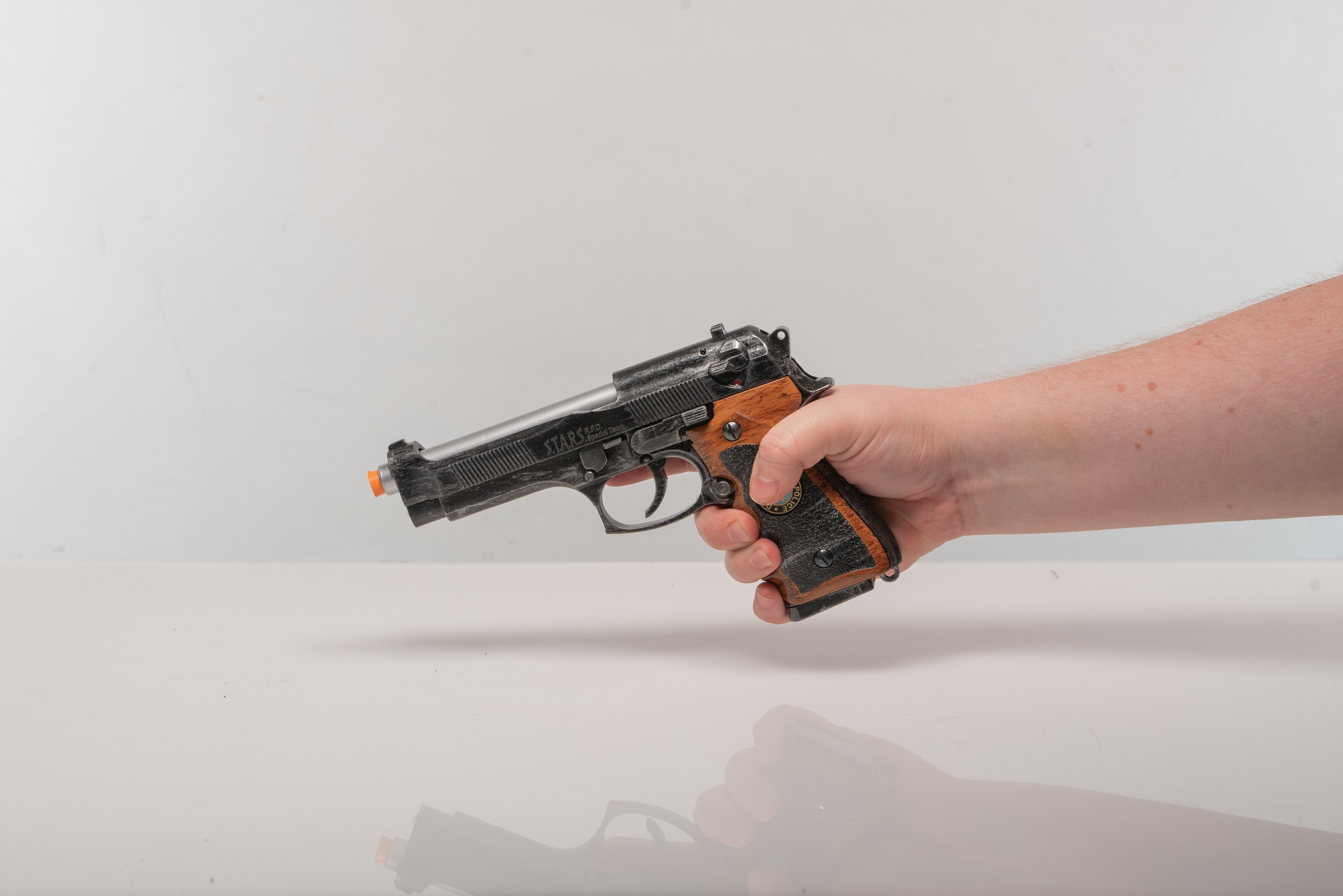 Valentine Samurai Edge Pistol Prop – Wulfgar Props