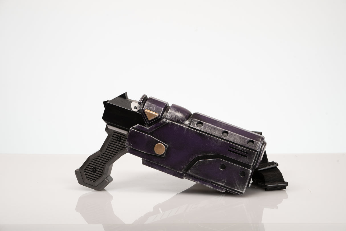 (price) Star Fox Blaster Light Up Prop with Holster - Wulfgar Props