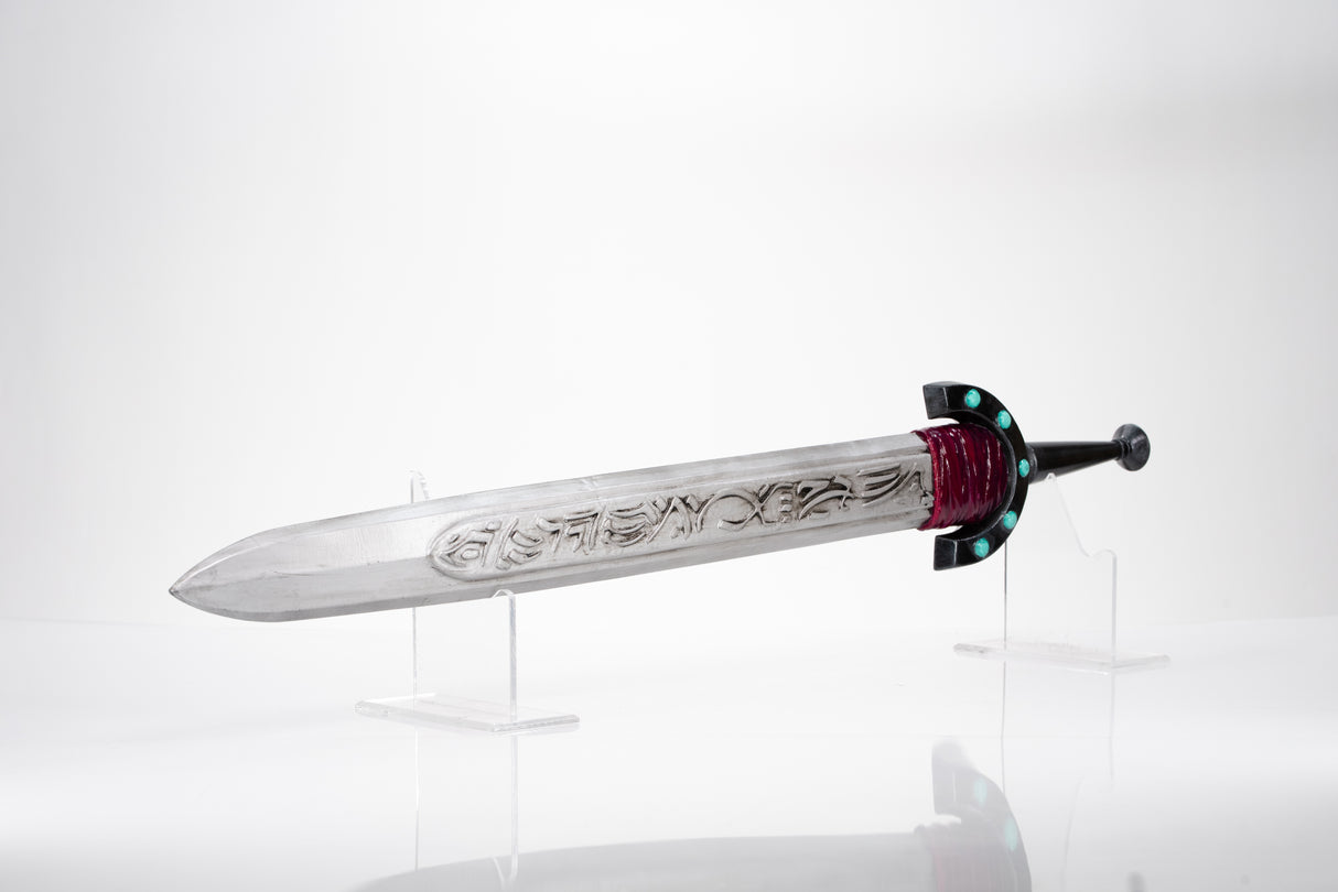 Hulkling Sword Prop (Dax look at) - Wulfgar Props