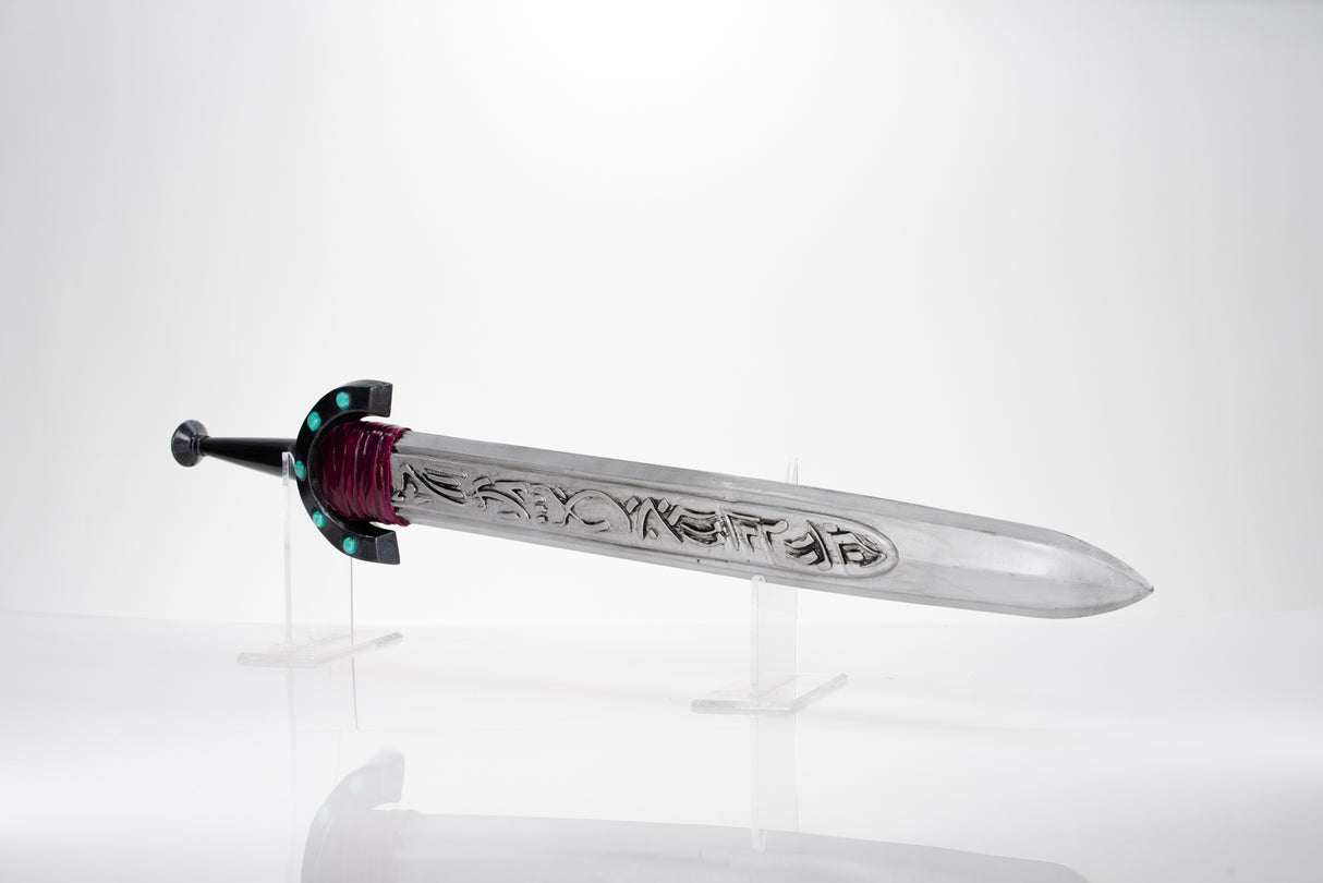 Hulkling Sword Prop (Dax look at) - Wulfgar Props