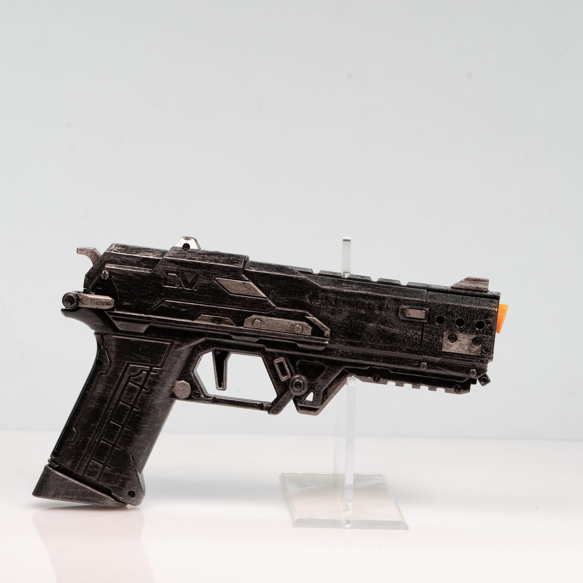 - Futuristic Costume Gun – Wulfgar Props