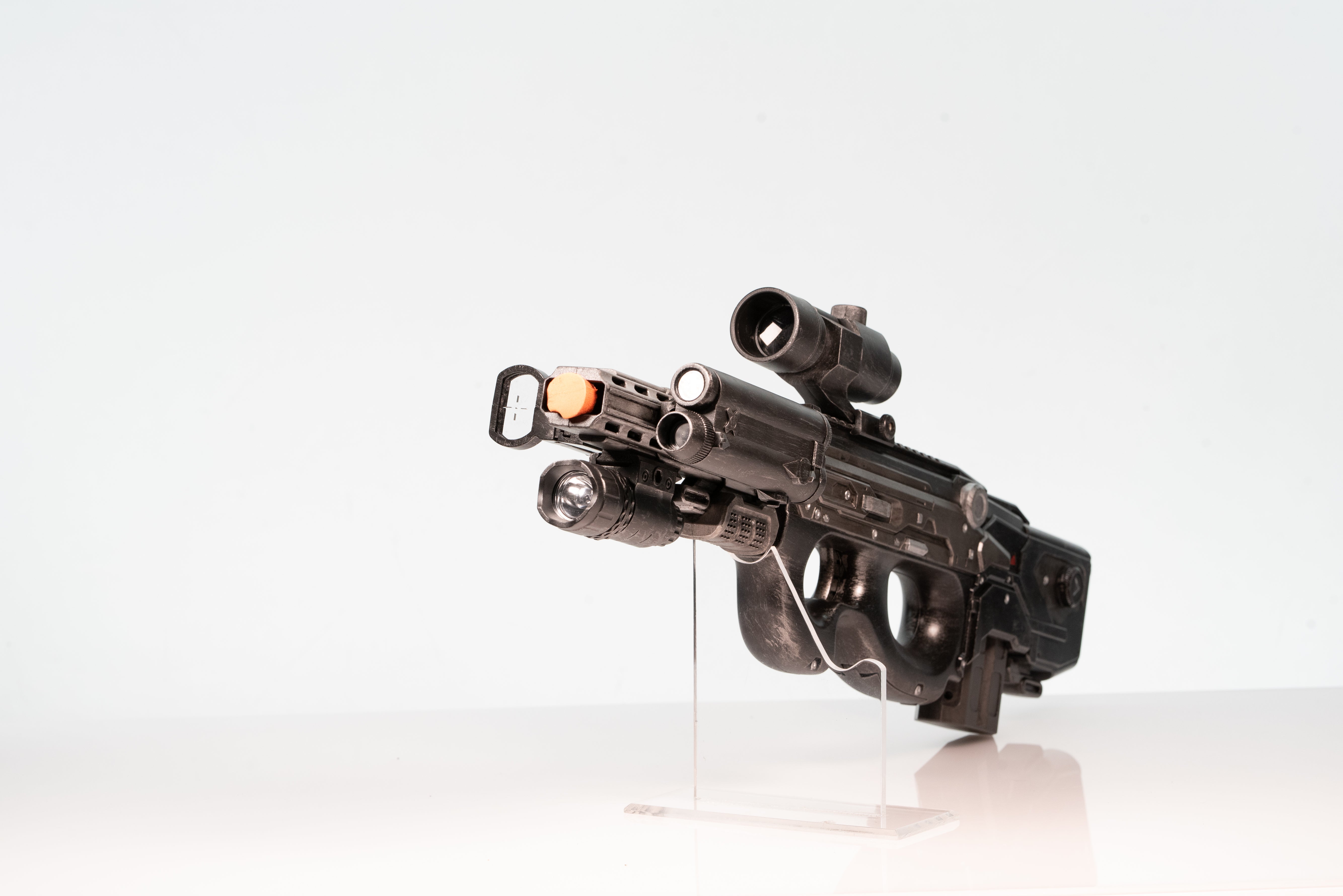 P90 X-Tech SMG Fake Film Prop – Wulfgar Props