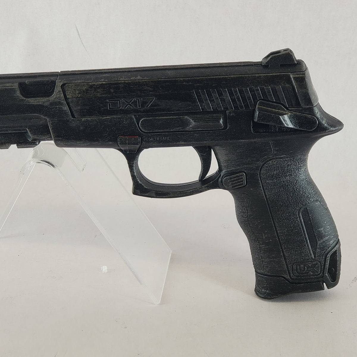 DX-17 Prop Pistol – Wulfgar Props