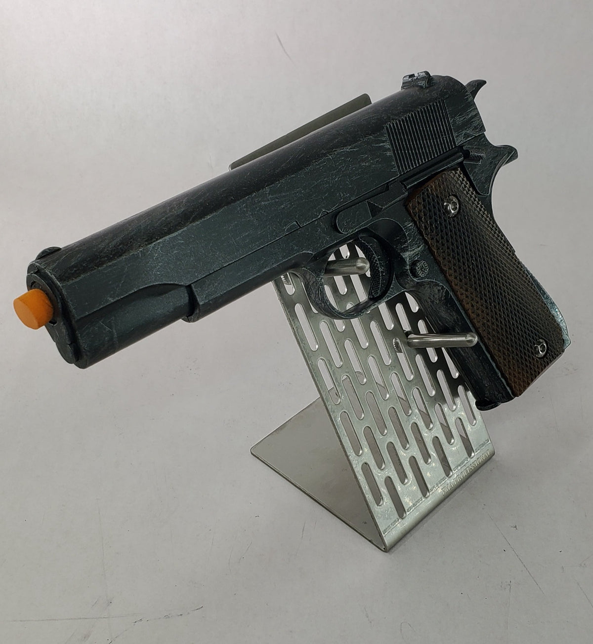 Metal Display Props Metal Stand Adjustable Pistol Blaster Prop Display – Wulfgar Props