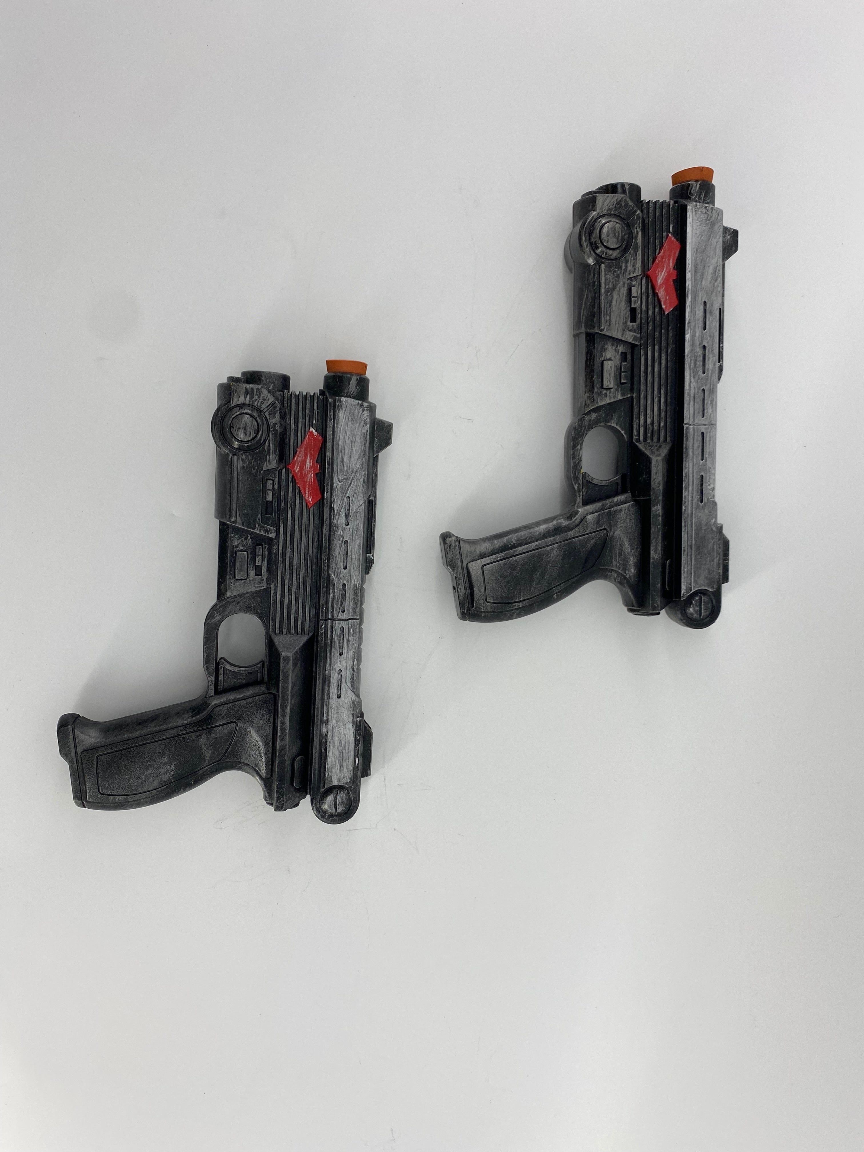 Outlet Red Hood Single/Dual Sidearms