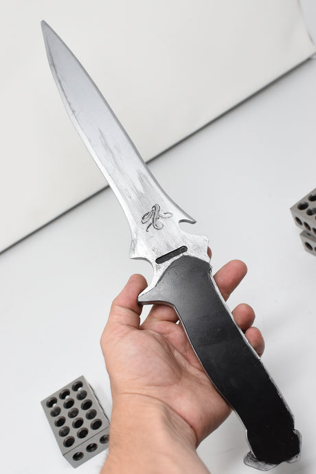 Snakebite Combat Knife - Wulfgar Weapons & Props