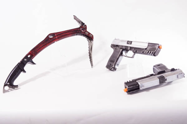 Lara's Cosplay Pistols - Wulfgar Weapons & Props